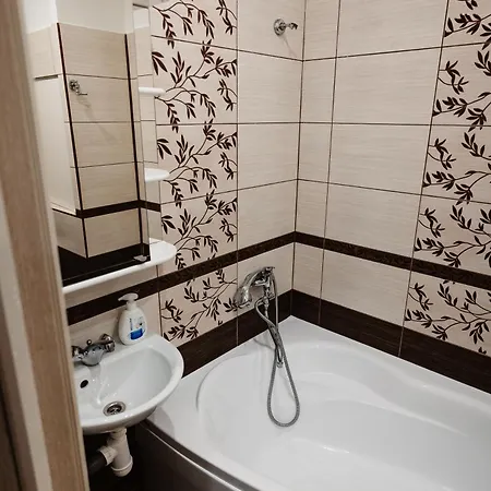 Nova Nemocnica 10min. Peso Do Centra Appartement *