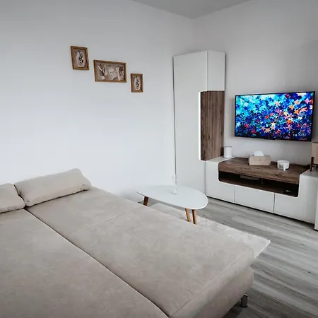 Apartman Nova Nemocnica 10min. Peso Do Centra